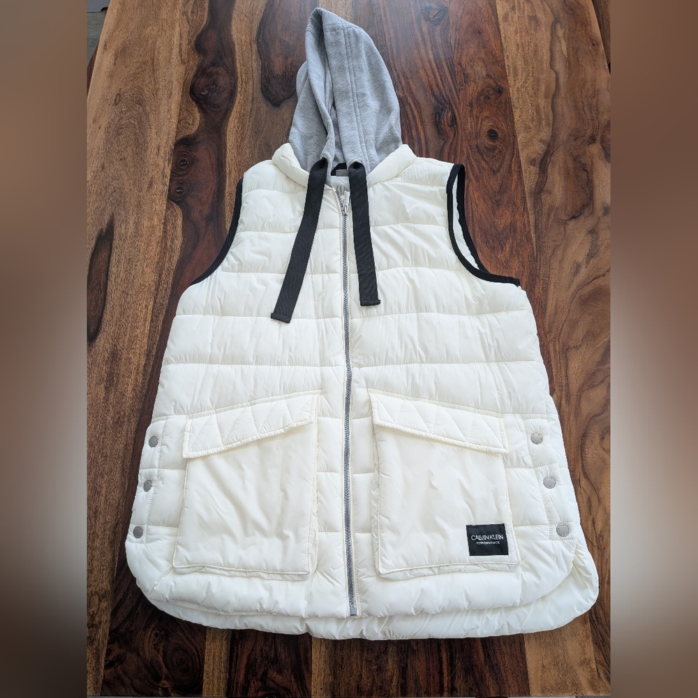 Calvin Klein Cream and Gray Quilted Vest